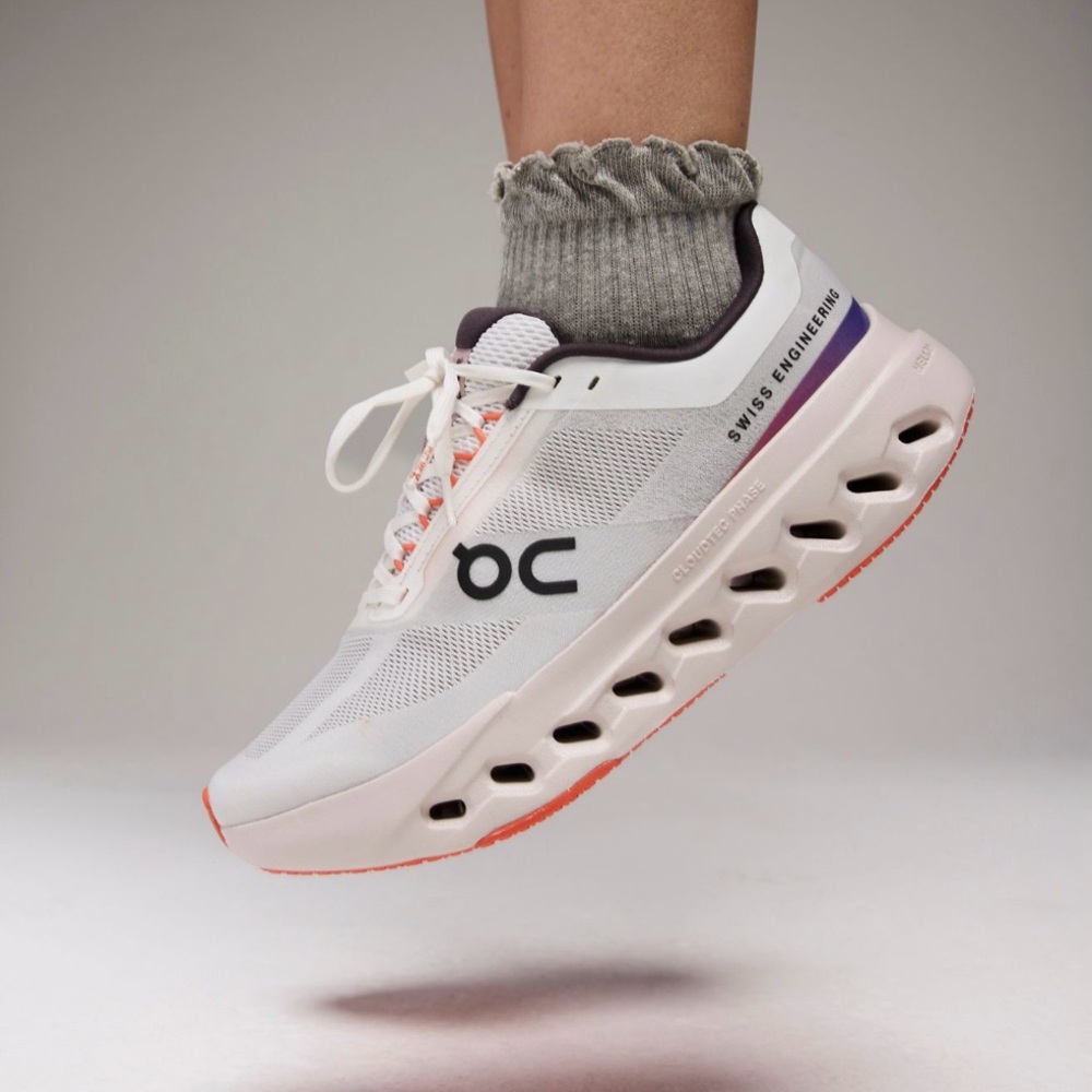 On Cloud Cloudsurfer Next Sneaker White Flame Women’s Size 6.5